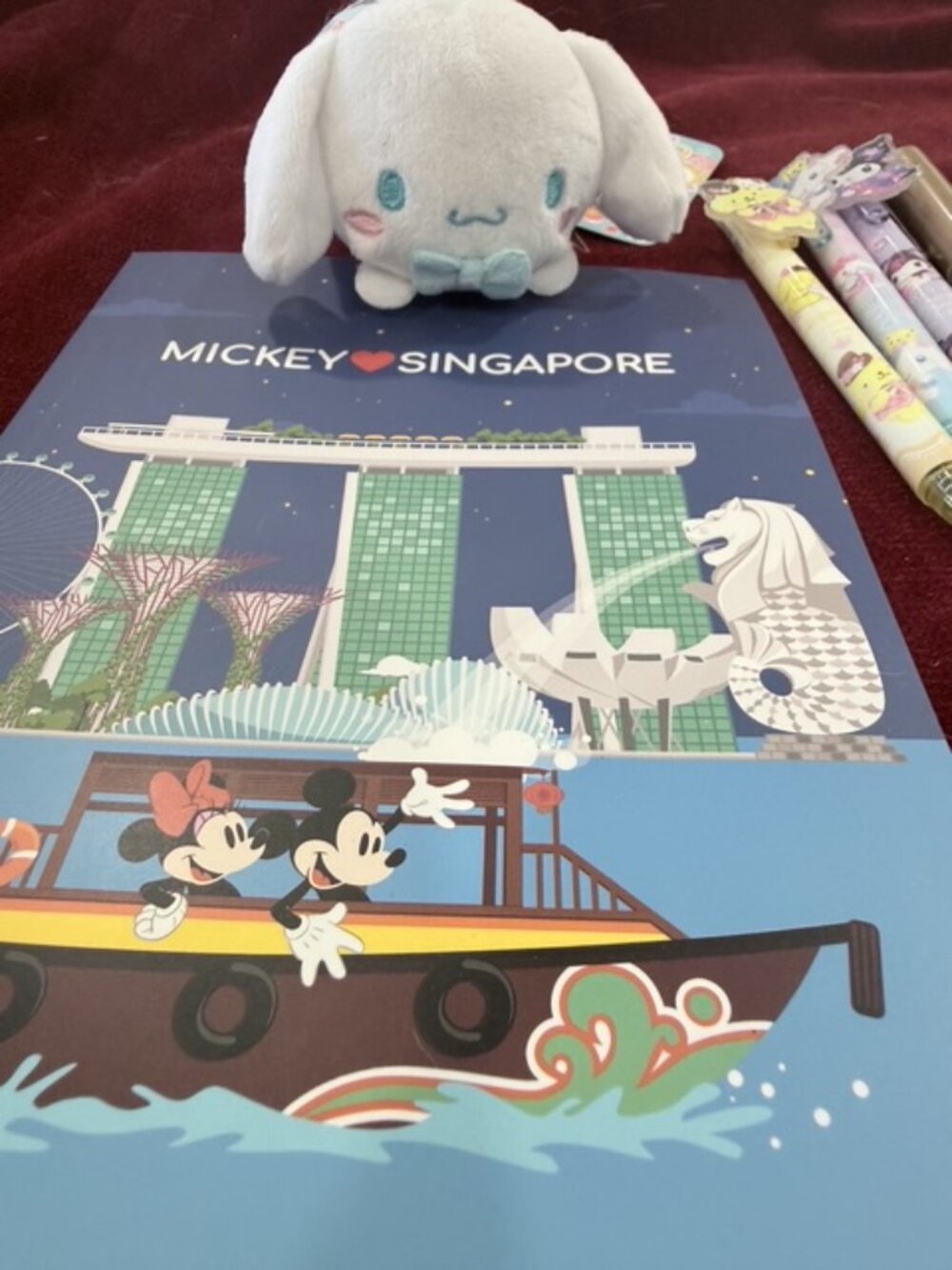 5 Pens, 1 Disney Memo Pad, 1 Sanrio Plush FREE SHIPPING - Picture 3 of 11